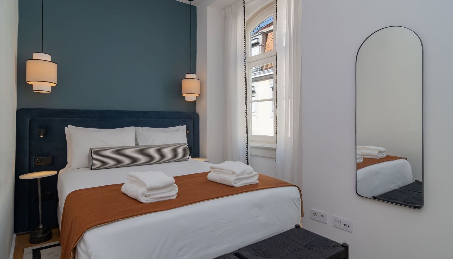 Bügeleisen/Bügelbrett, Reisekinderbett, kostenloses WLAN, Bettwäsche