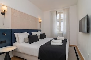 Iron/ironing board, travel cot, free WiFi, bed sheets - Santa Justa 77 Flats - 302 (Lisboa)