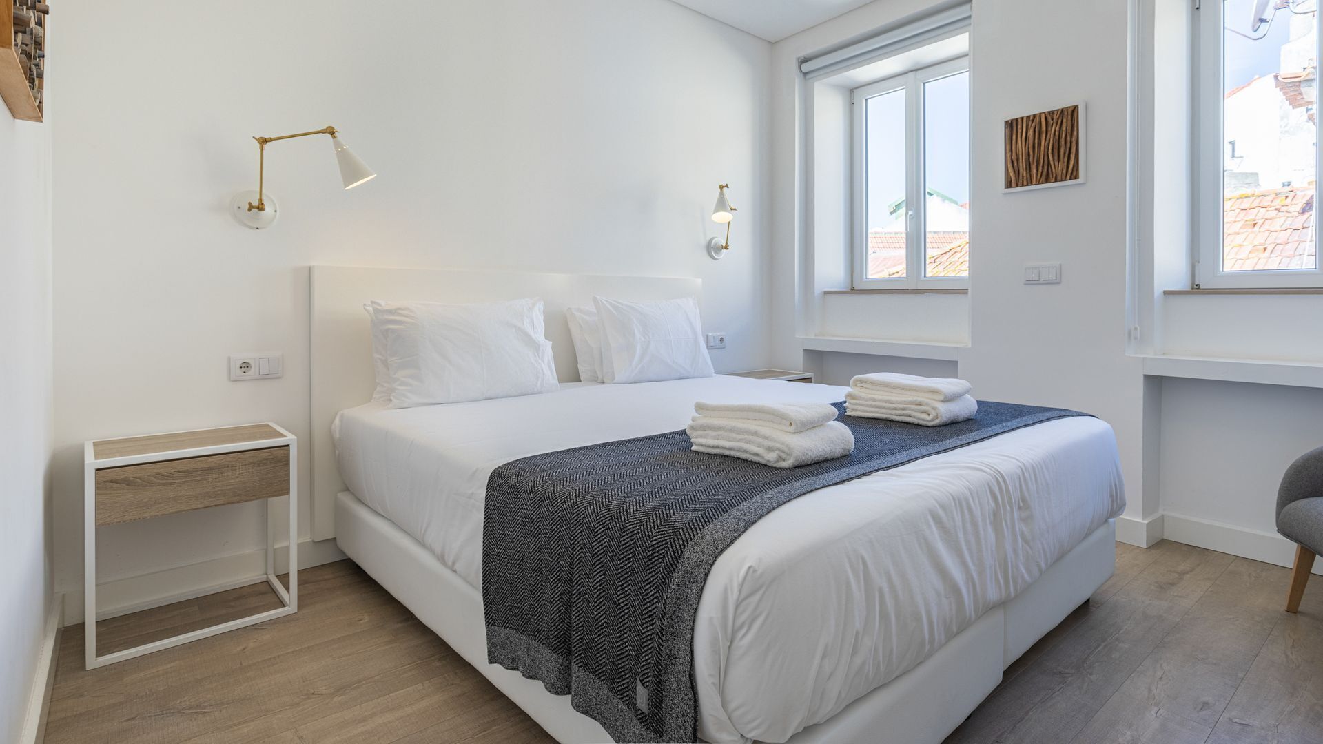 Bügeleisen/Bügelbrett, Reisekinderbett, kostenloses WLAN, Bettwäsche