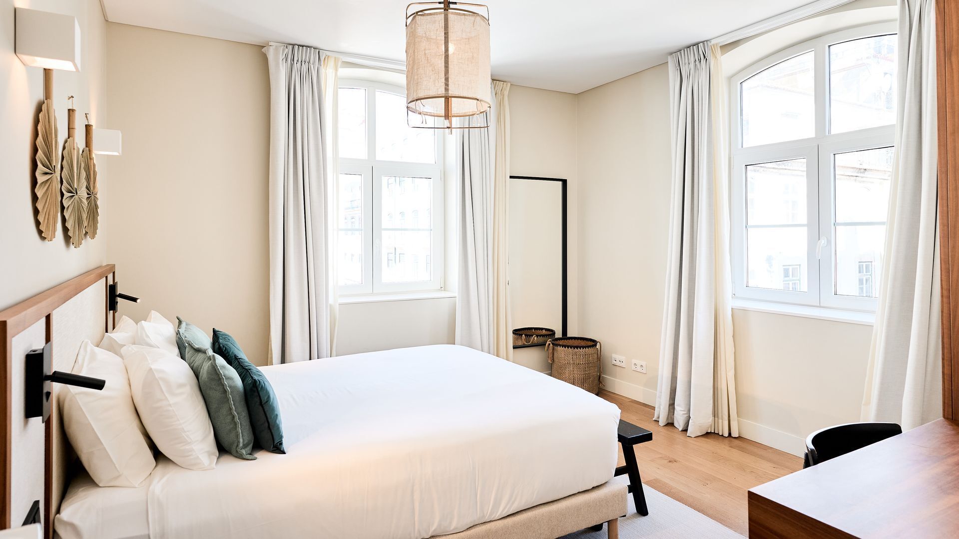 Bügeleisen/Bügelbrett, Reisekinderbett, kostenloses WLAN, Bettwäsche