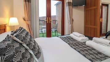 3 dormitorios, decoración individual, mobiliario individual