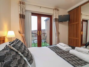 3 bedrooms, individually decorated, individually furnished, free WiFi - Bumblebee Cottage (Whitby)