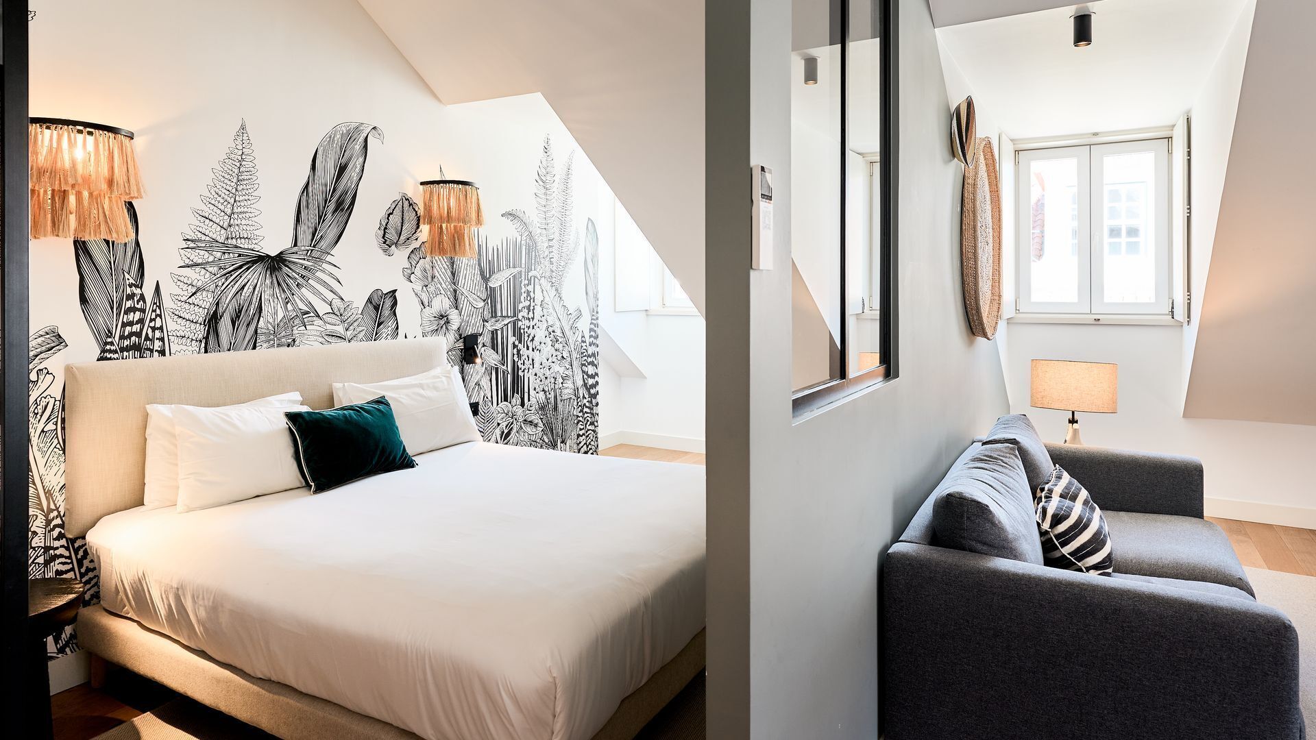 Ferros/tábuas de passar roupa, berço de viagem, Wi-Fi de cortesia