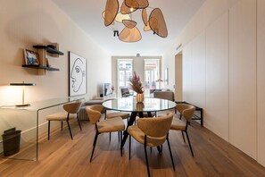 Dining - Ando Living - Santa Catarina Townhouse - 101 (Porto)