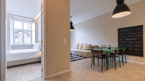 Dining - Carmo 43 | Apartamento 104 (Lisboa)