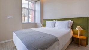 2 bedrooms, iron/ironing board, travel cot, free WiFi - Carmo 43 | Apartamento 104 (Lisboa)