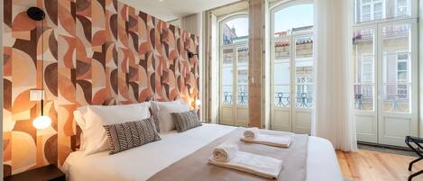 Tabla de planchar con plancha, cuna de viaje y wifi gratis