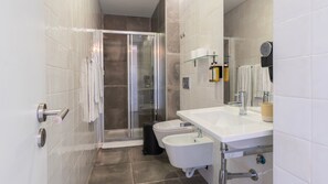 Hair dryer, towels - Carmo 43 | Apartamento 202 (Lisboa)