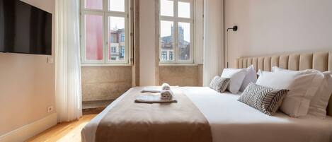 Tabla de planchar con plancha, cuna de viaje y wifi gratis