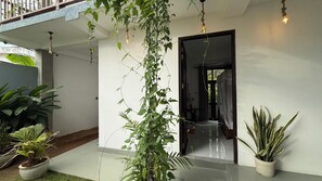 Courtyard - PRIIMA (Ahangama)