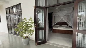 Doppia Standard, balcone, vista cortile | Wi-Fi gratuito