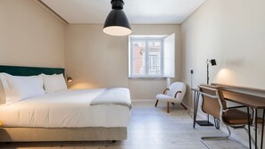 3 bedrooms, iron/ironing board, travel cot, free WiFi - Carmo 43 | Apartamento 303 (Lisboa)