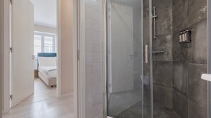 Hair dryer, towels - Carmo 43 | Apartamento 303 (Lisboa)
