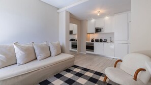 TV - Carmo 43 | Apartamento 304 (Lisboa)