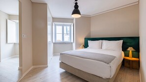 Iron/ironing board, travel cot, free WiFi, bed sheets - Carmo 43 | Apartamento 402 (Lisboa)