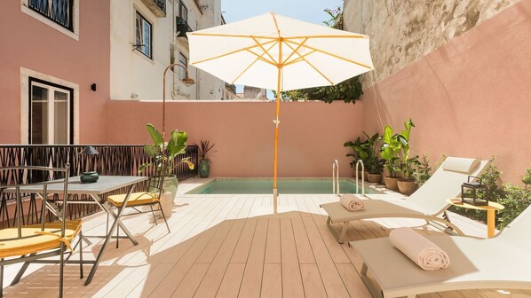 Pool - Ando Living - Flores 25 House - 101 (Encarnação)