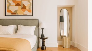 Bügeleisen/Bügelbrett, Reisekinderbett, kostenloses WLAN, Bettwäsche