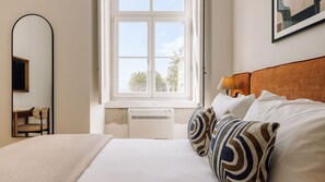 Iron/ironing board, travel cot, free WiFi, bed sheets - Ando Living - Corpo Santo House - 101 (Lisboa)