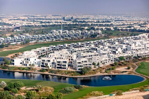 Premium Apartment, 1 Bedroom, Balcony, Golf View | Balcony view - Stylish 1BR Apartment at Golf Gate (Dubai)