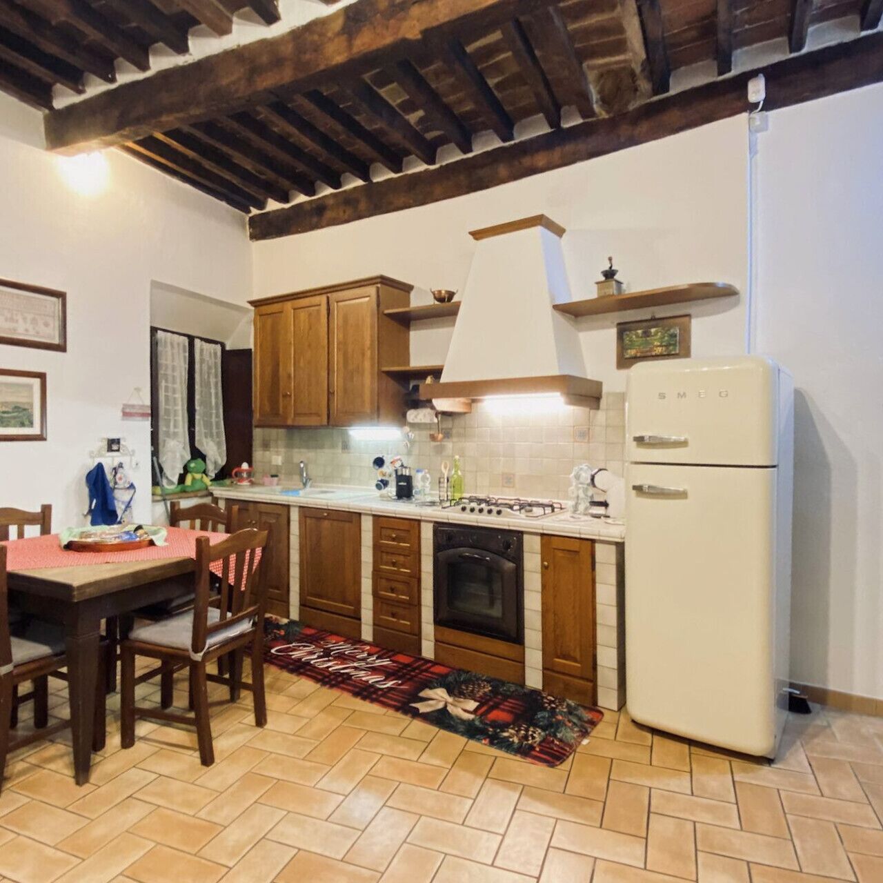 Réfrigérateur, four, plaque de cuisson, lave-vaisselle