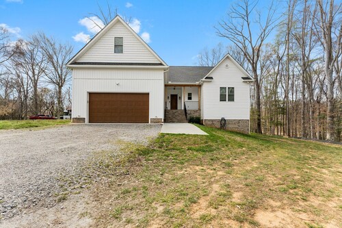 Brand-new 1-bedroom, 1-bathroom in-law suite.