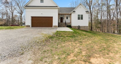 Brand-new 1-bedroom, 1-bathroom in-law suite.