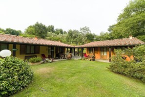 Exterior - Apartment in the heart of Tuscan nature. Pets allowed (Castelfranco Piandiscó)