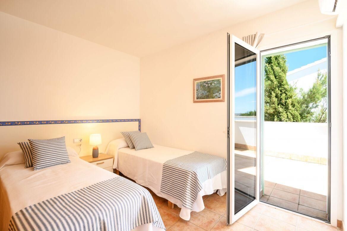 4 عدّة غرف نوم