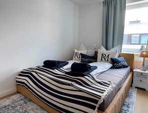 WiFi, bed sheets - HarborEscape - Port of Travemünde (Lübeck)