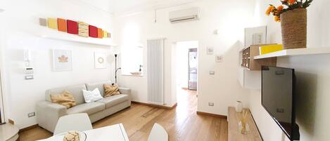 Huoneisto, näköala puutarhaan | Oleskelualue