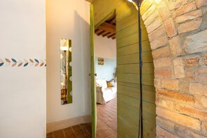 Interior - Holiday Home 'Cottege' with Shared Pool, Private Terrace and Wi-Fi (Palaia)