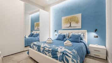 Fer et planche Ă repasser, Wi-Fi, draps fournis