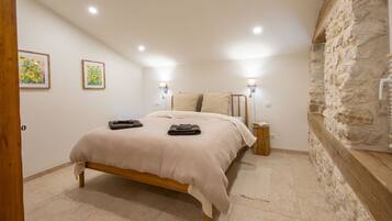WiFi, bed sheets