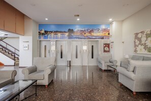 Lobby - 'Triana Centro Histórico' Apartment with Wi-Fi and Air Conditioning (Seville)