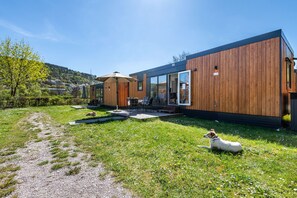 Exterior - Tiny Home 'Lotte & Frieda' with Private Terrace (Bayern - Riedenburg)