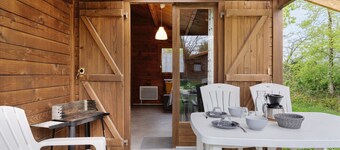 Chalet "Confort 18" with Terrace and Shared Pool