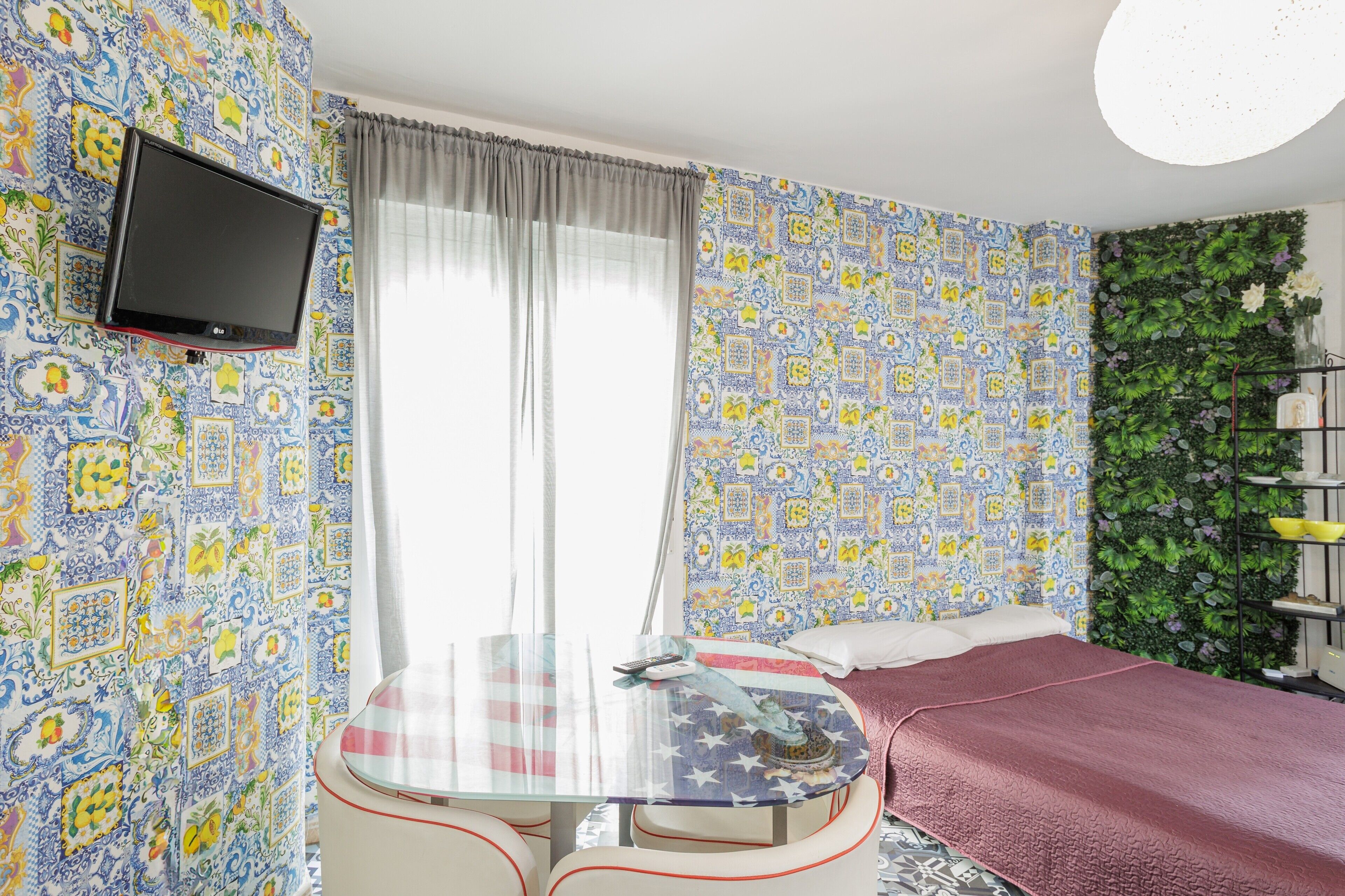 Bügeleisen/Bügelbrett, WLAN, Bettwäsche