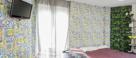 Bügeleisen/Bügelbrett, WLAN, Bettwäsche