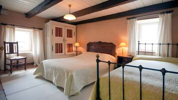 Tabla de planchar con plancha y wifi