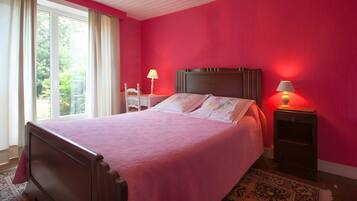 Iron/ironing board, WiFi