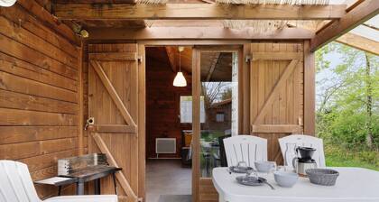 Chalet « confort 11 » avec terrasse, piscine partagée