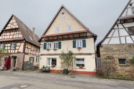 Exterior. Apartment 'Ferienwohnung 2' with Private Garden and Wi-Fi