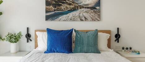 Iron/ironing board, free WiFi