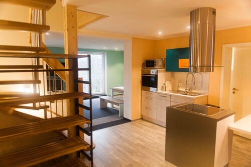 Maisonette-Whg. mit ca. 120 qm auf zwei Ebenen, ruhig gelegen in unserem Gästehaus