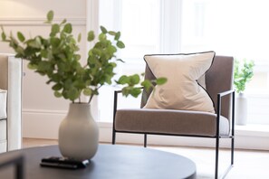 Interior - Entire 1 Bed Apartment - City Centre (York)