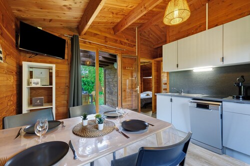 Chalet « Prestige Le 19 » avec terrasse, piscine partagée et Wi-Fi