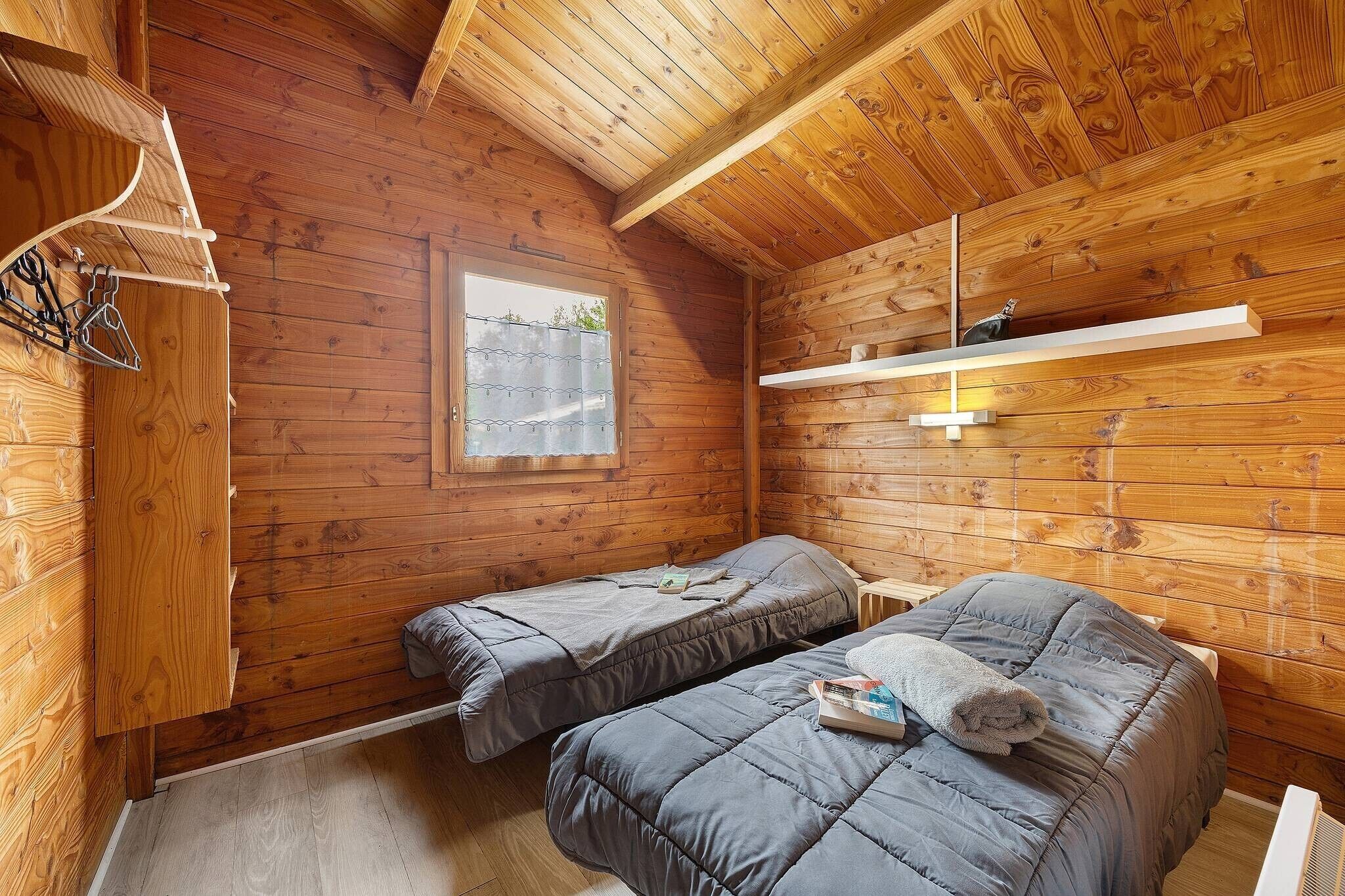 Fer et planche à repasser, Wi-Fi