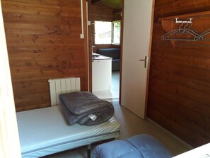 Iron/ironing board, WiFi - Chalet "Confort 12" with Terrace and Shared Pool (Saint-Gervais)