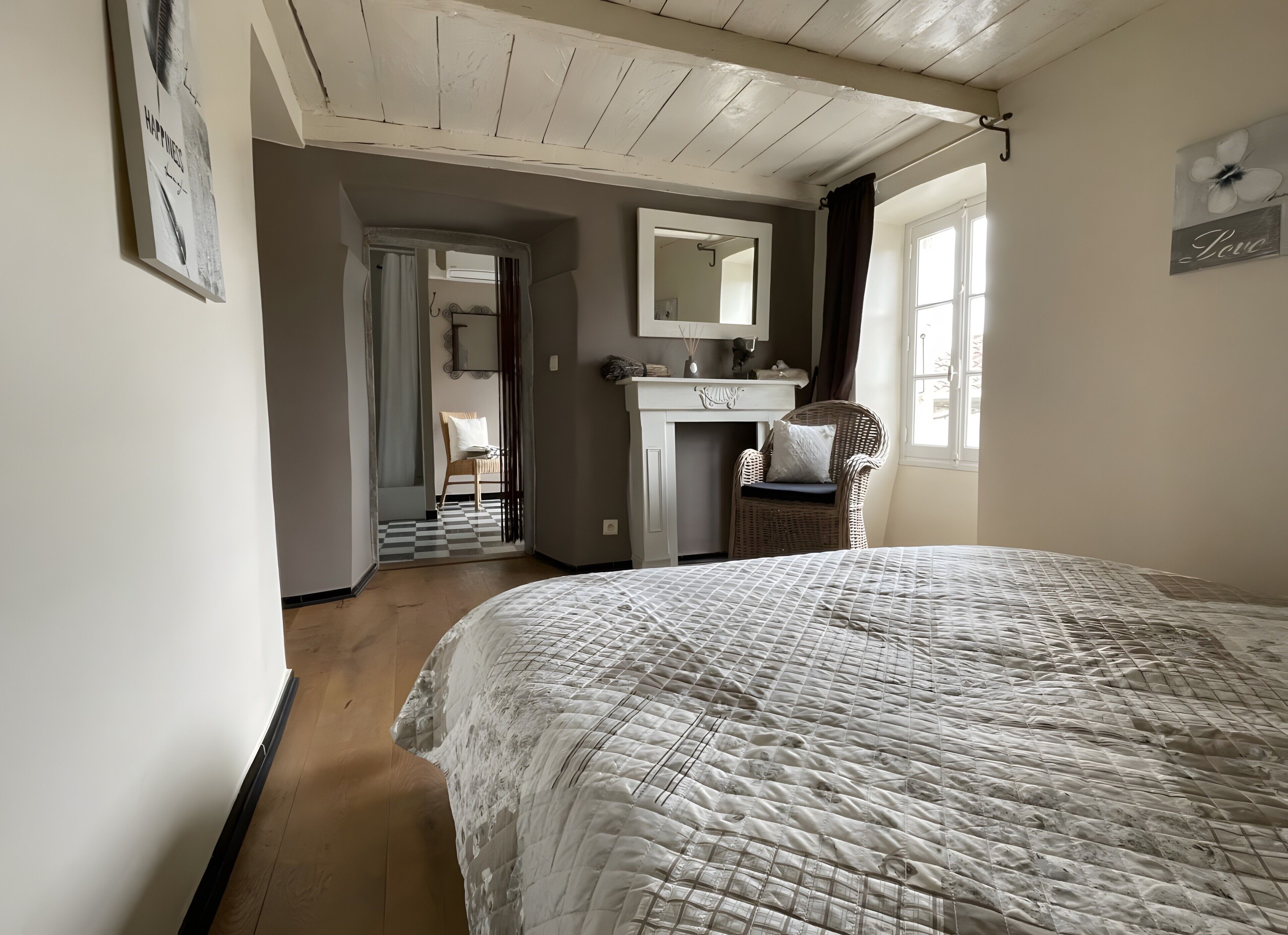 Wi-Fi, draps fournis