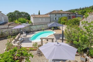 Pool - Guest Room “La Charbonnière - Suite” with Shared Pool, Terrace and Wi-Fi (Saint-Alban-Auriolles)